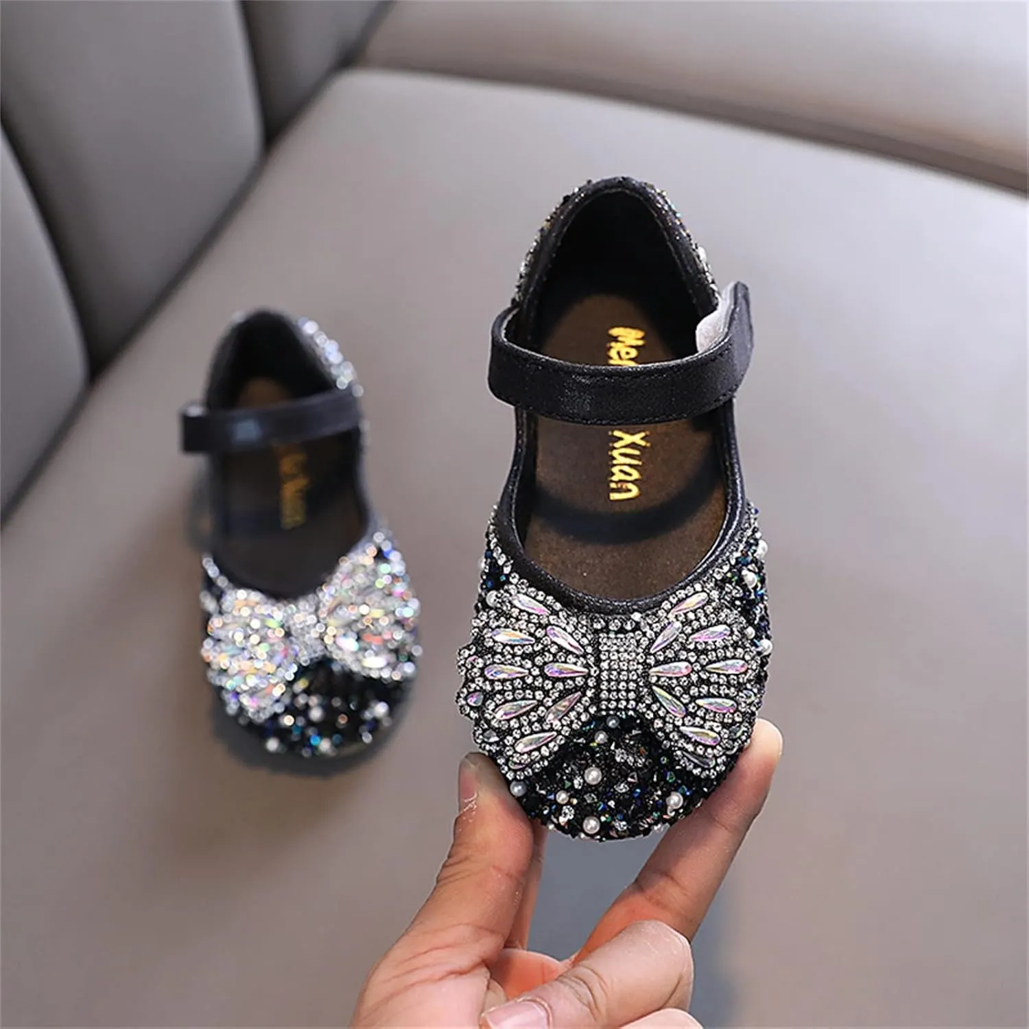 Girls Ballet Shoes Fashion Spring And Summer Children Dance Shoes Girls Performance Lightweight Adjustable Sandal