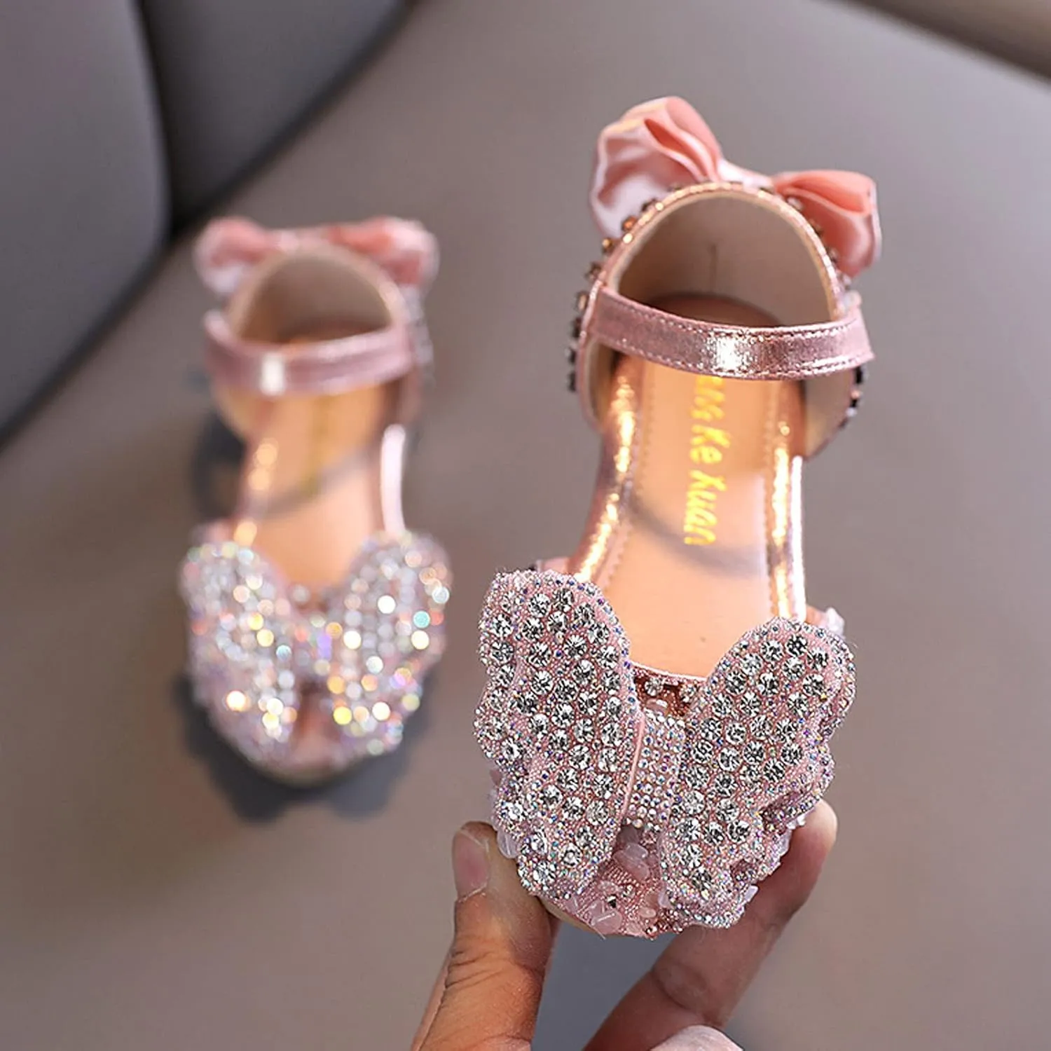 Girls Ballet Shoes Fashion Summer Girls Dance Shoes Princess Dress Performance Shoes Ribbon Pearl Bow Sandals Shoes