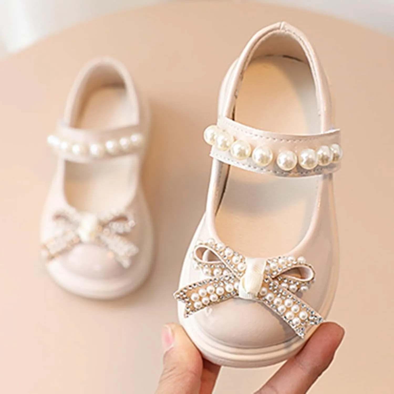 Girls Round Toe Ankle Strap Mary Jane School Shoes with Bow Kids Pearl Strap Chunky Platform Ballet Dress Shoes