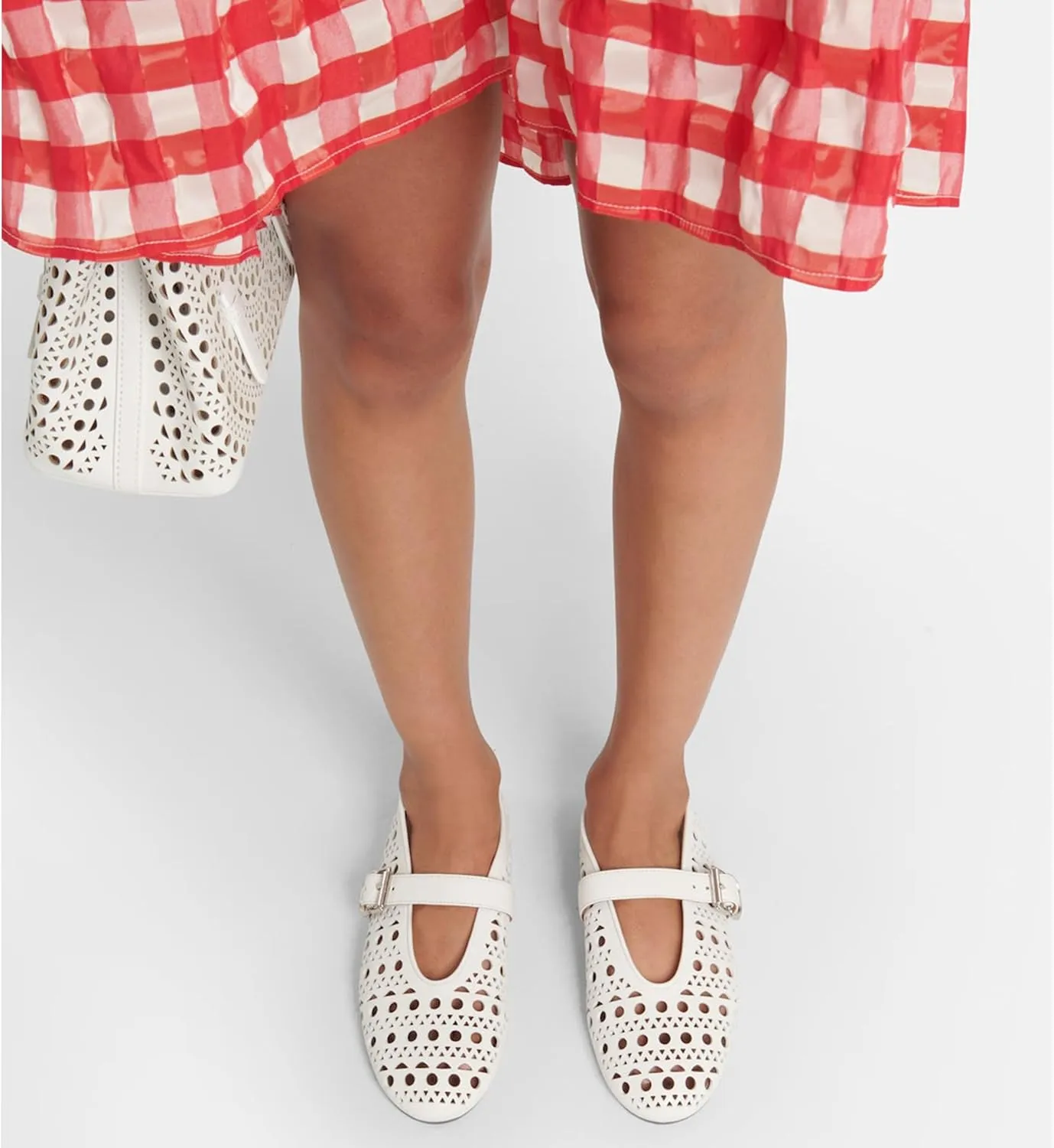 MeiLuSi Ballet Flats for Women, Mary Janes Flats Metal Buckle Strap Mesh Perforated Mary Jane Comfortable Ballerina Flat Shoes