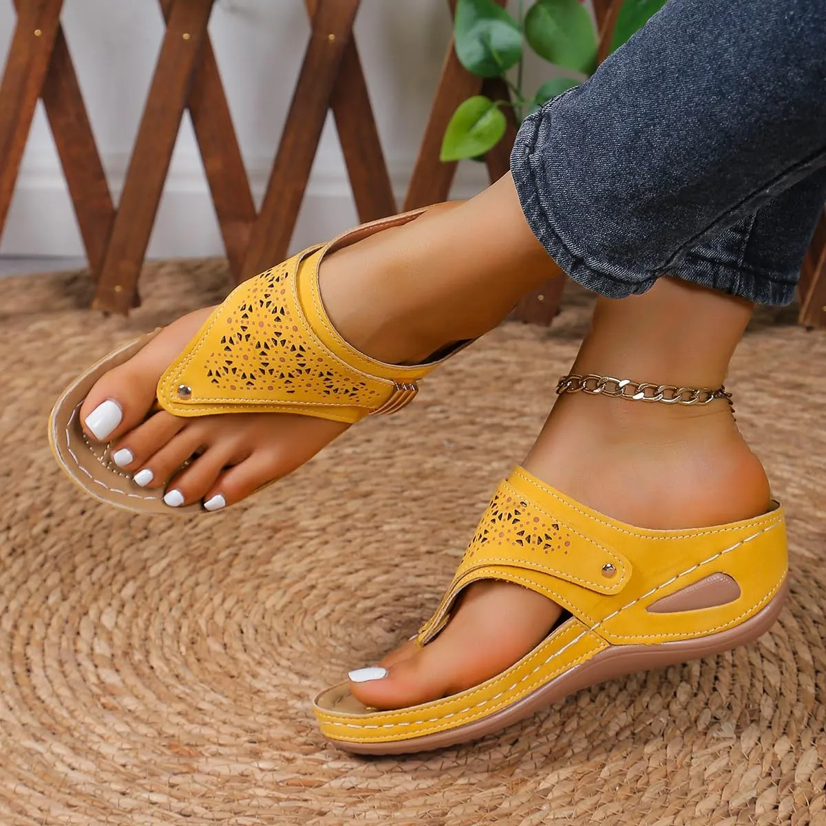 Orthopedic Sandals for Women - Arch Support Wedge Flip Flops Summer 2025 Comfortable Elegant Casual Beach Slippers