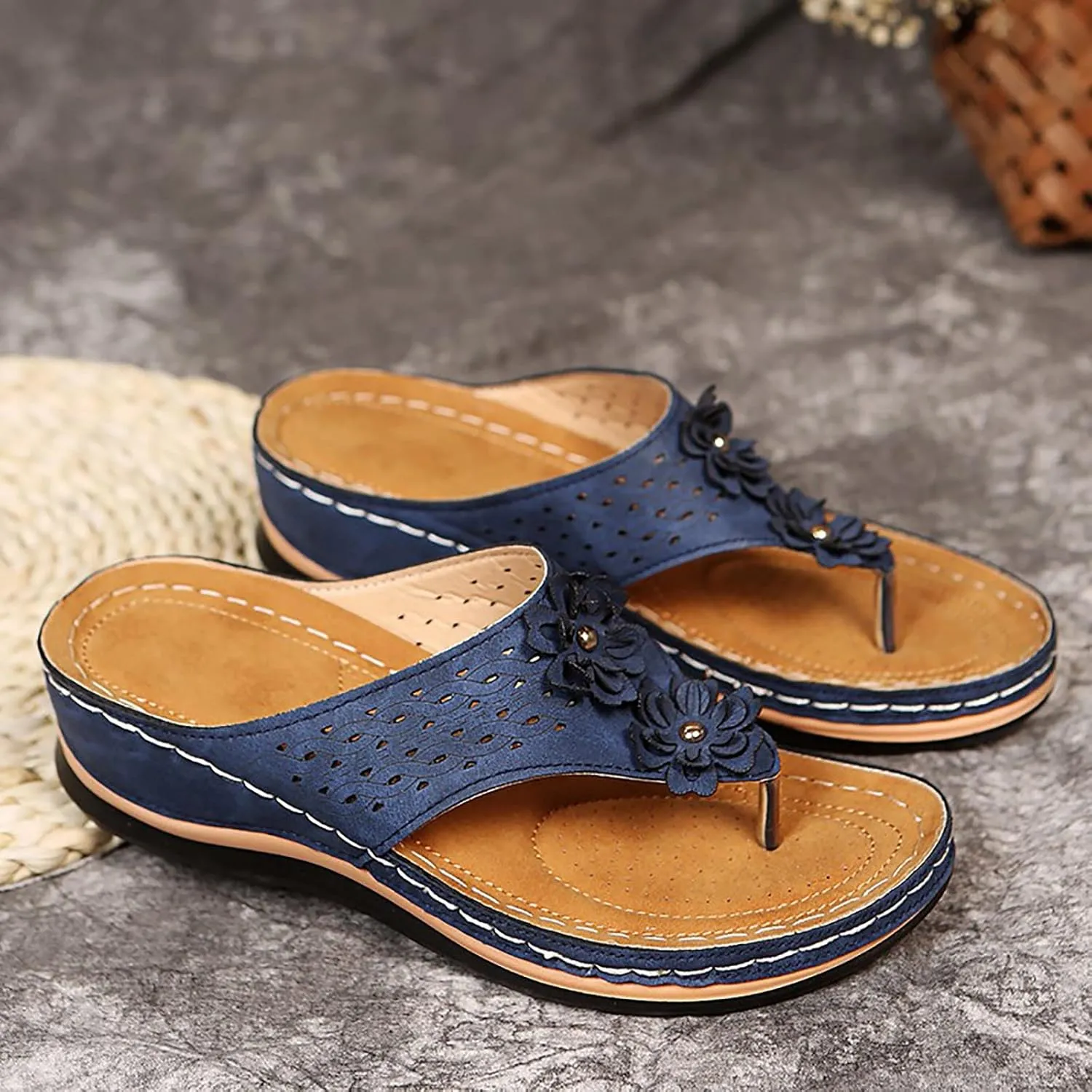 Orthopedic Sandals for Women, Indoor Outdoor Sandals Women Dressy Summer Flat Walking Slippers with Arch Support Anti-Slip Slip On Sandal Flip Flops Beach Travel Clip Toe Comfortable (e-Blue, 7)
