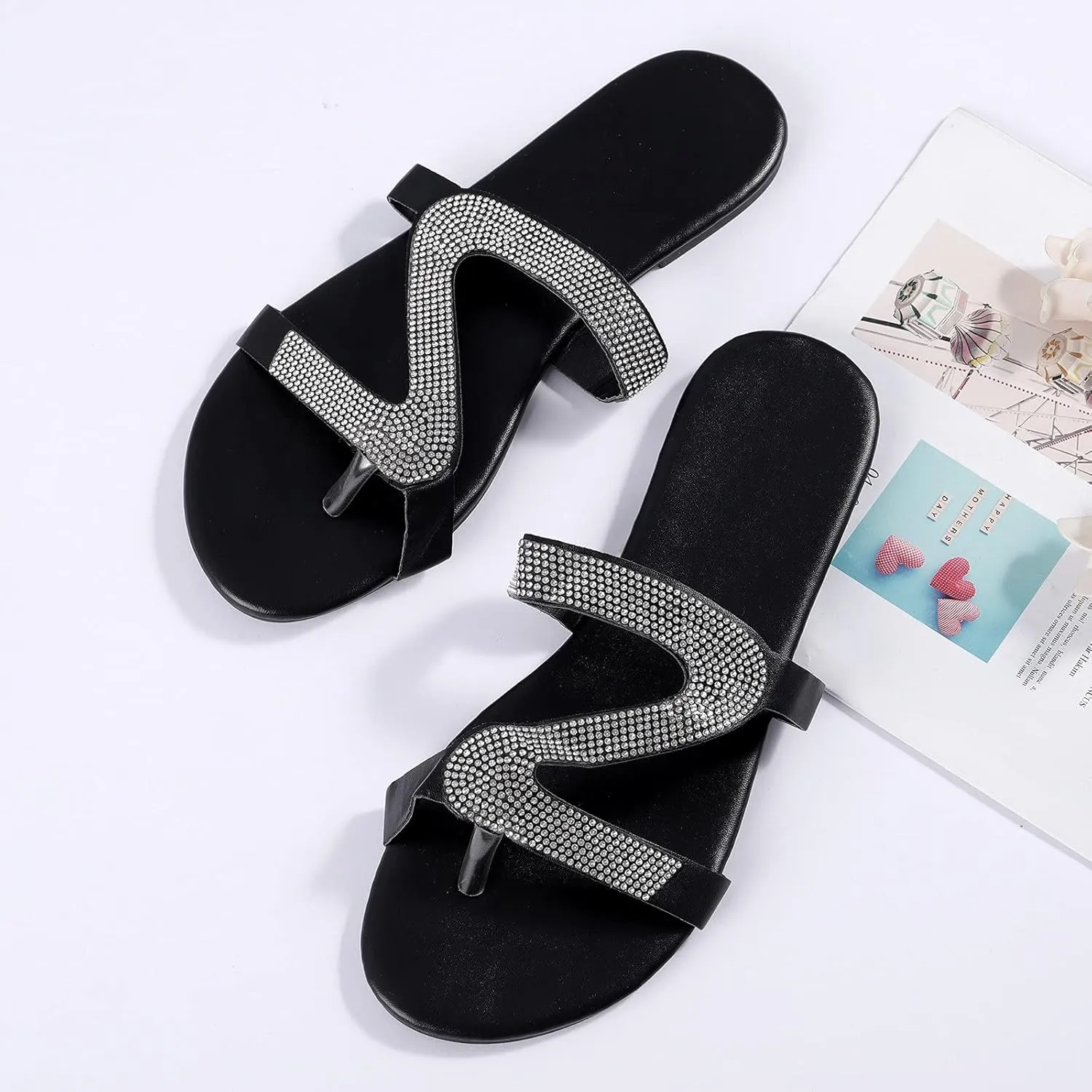 Shiny Rhinestone Flat Sandals for Women Open Toe Slip On Flip Flops Summer Outdoor Beach Travel Flats Party Club Shoes