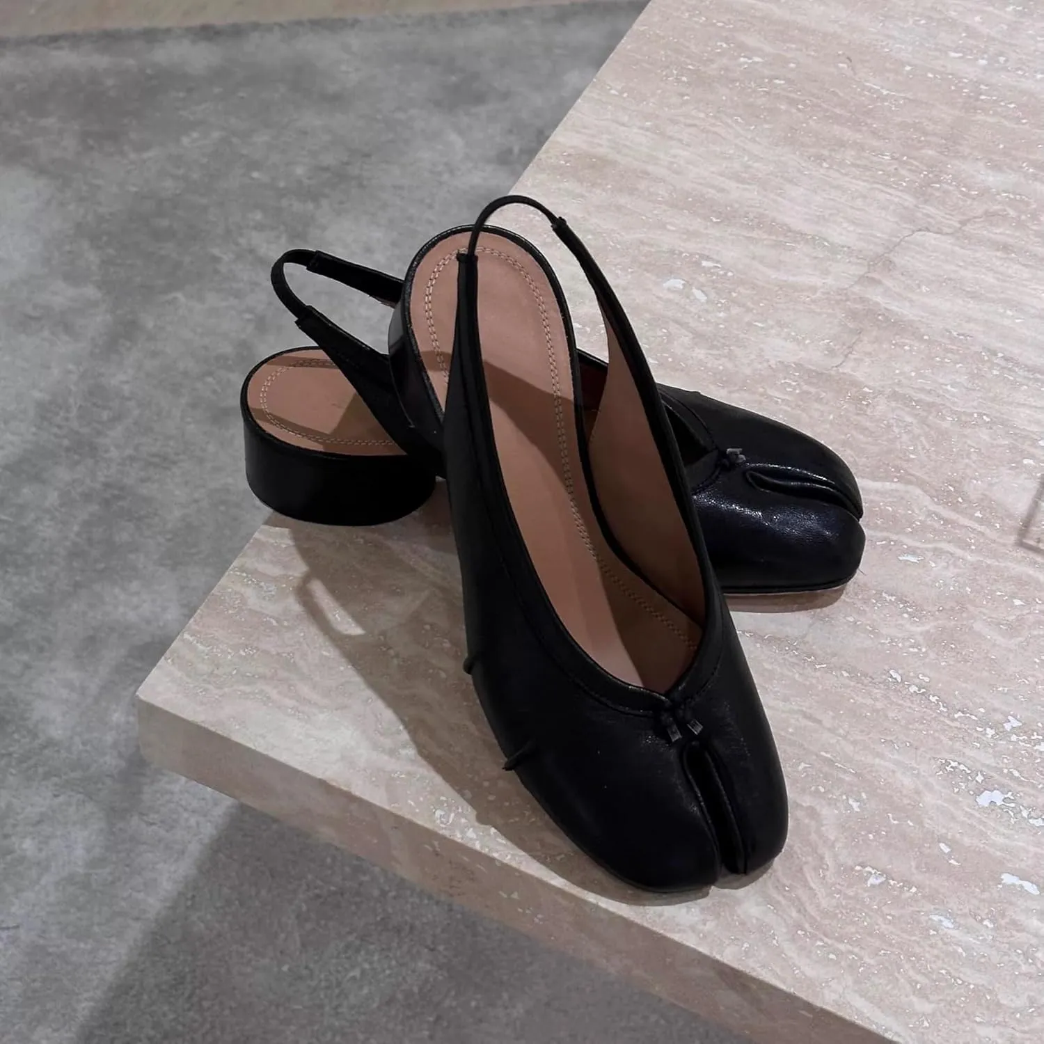 Tabi Shoes Women Slip on Ballet Flat with Back Strap Low Heels - Split Toe Orthopedic Sandals Cute Casual Comfortable Walking Lightweight Loafers Female Solid All-Match for Beach Travel Daily Wear