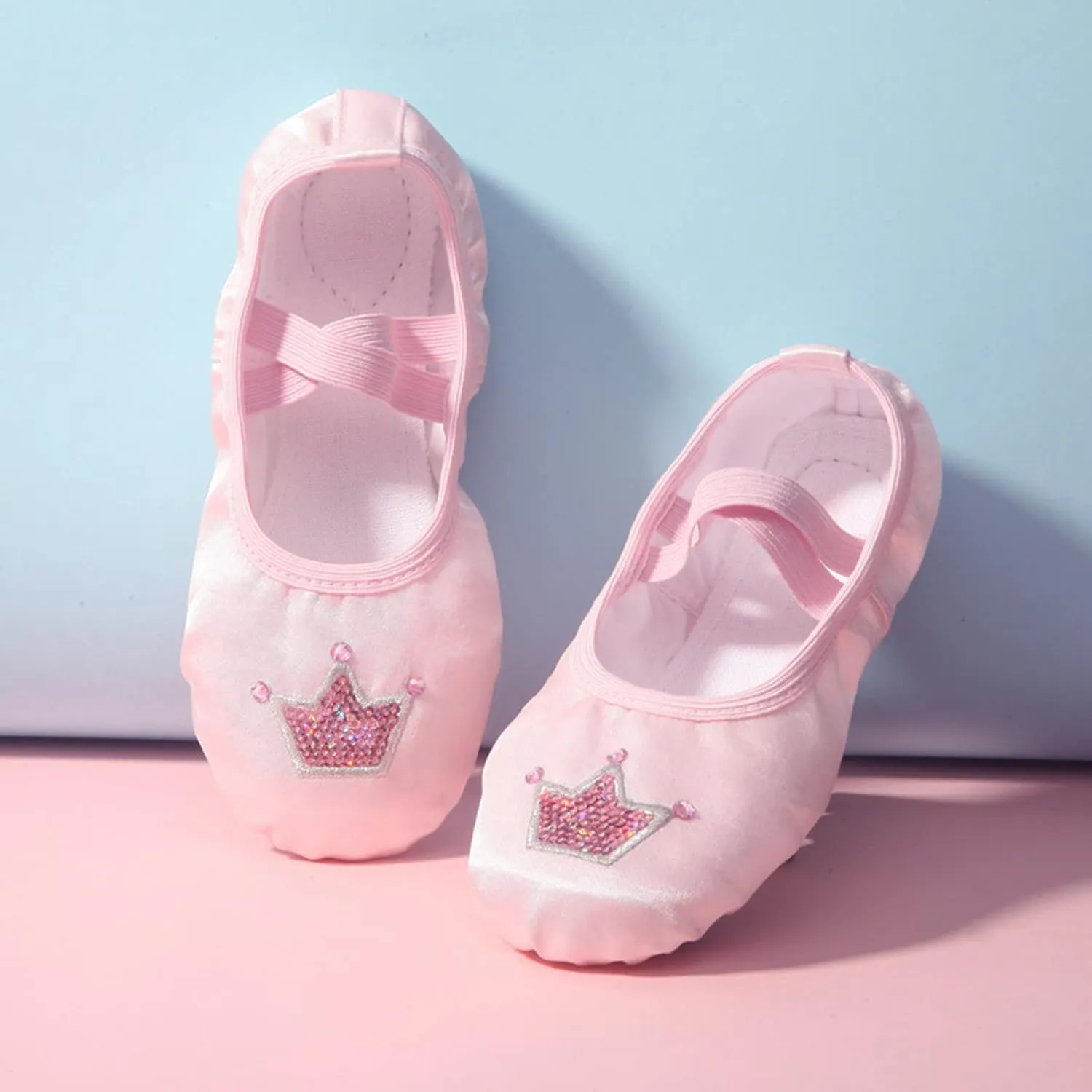 Toddler Cute Shoes Children Dance Shoes Ballet Dance Shoes Body Training Shoes Satin Embroidered Flat Bottom Sneakers