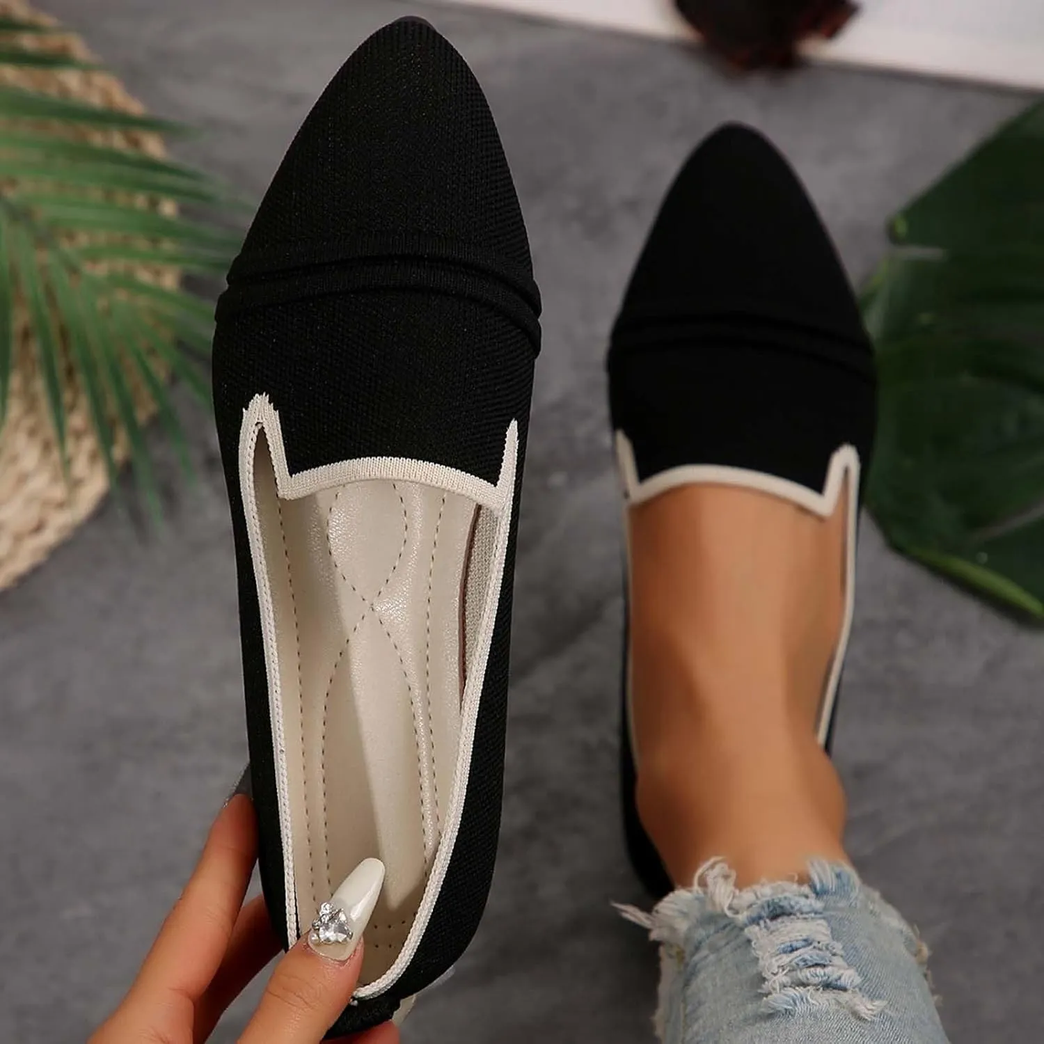 Women's Breathable Comfortable Pointed Toe Casual Shoes for Spring Summer Fashion Flat Walking Slip On Loafers