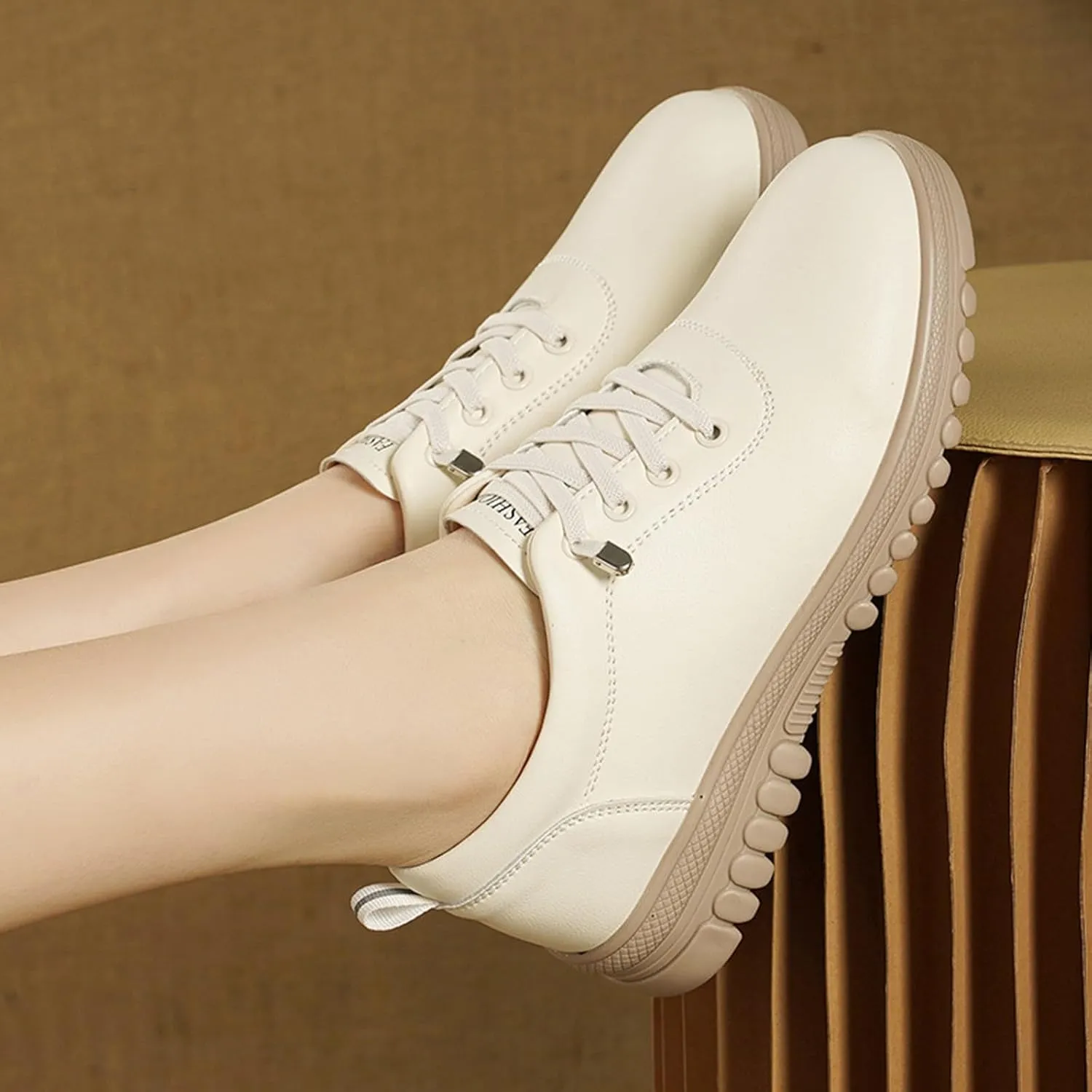 Women's Leather Hollow Lace Up Flat Fashion Sneakers Comfortable Round-Toe Slip On Casual Shoes Lightweight Breathable Outdoor Travel Walking Shoes