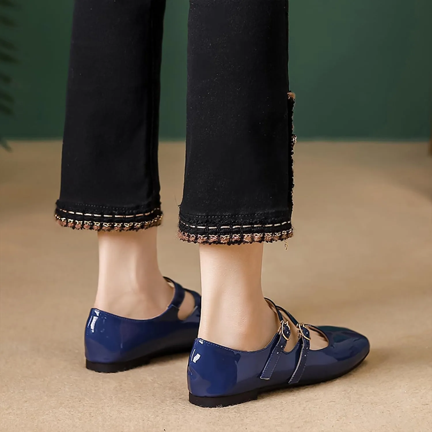 Women's Patent Leather Flat Mary Jane Shoes Elegant Square Toe Two Ankle Strap Ballet Flats for Walking Work Dressy & Casual